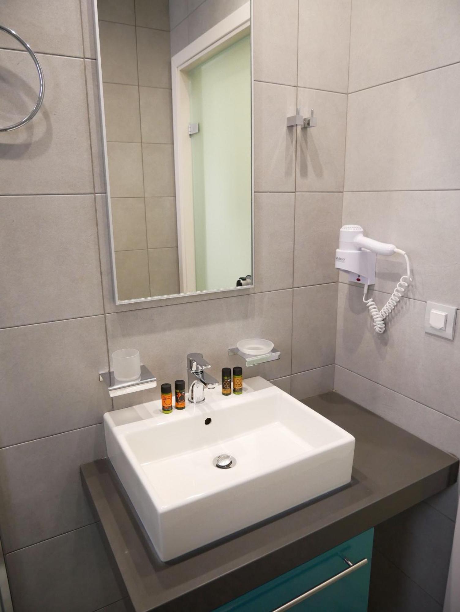 Erotokritos Studios Agia Marina Екстериор снимка
