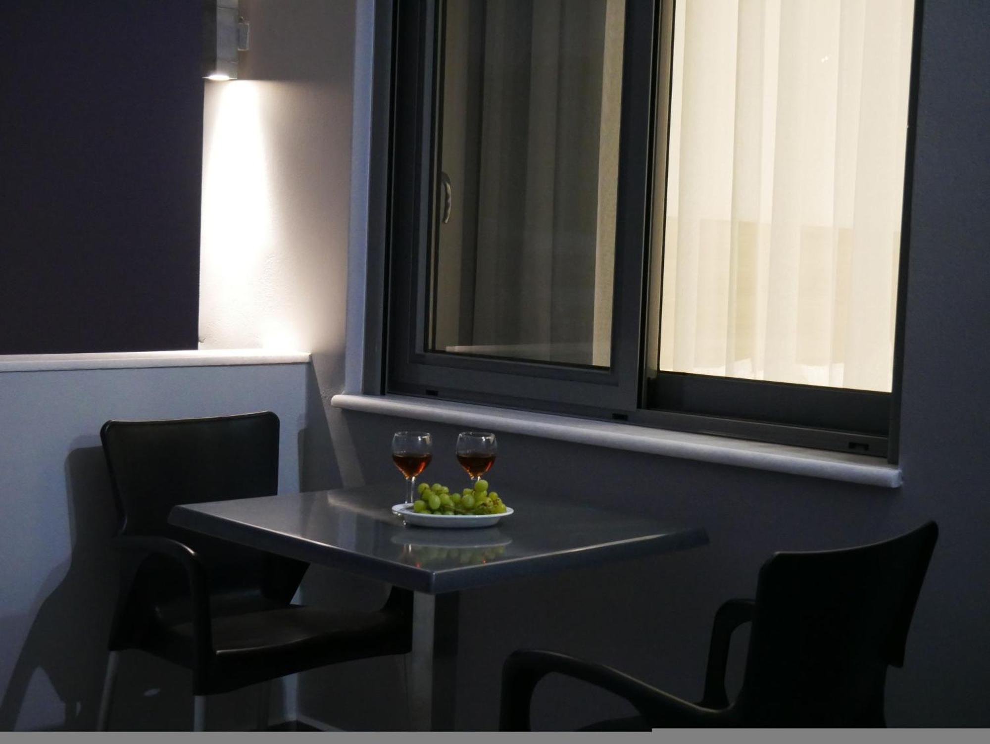 Erotokritos Studios Agia Marina Екстериор снимка
