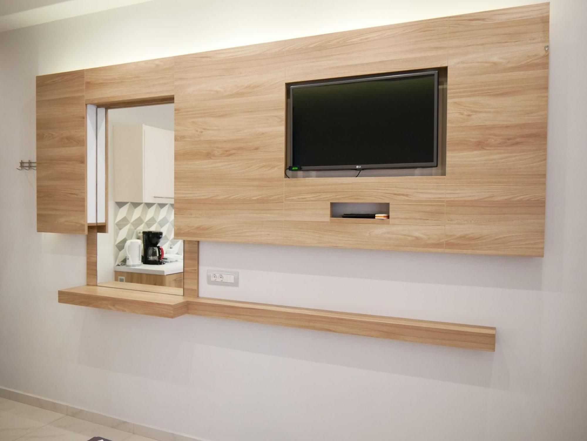 Erotokritos Studios Agia Marina Екстериор снимка